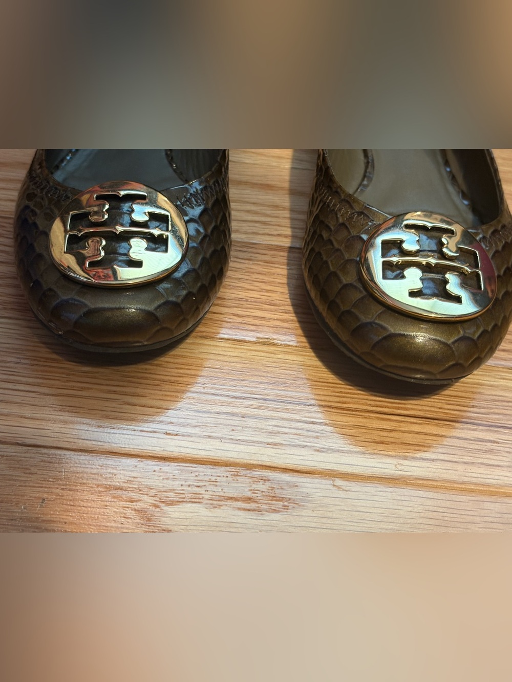 Tory Burch Snake Skin Metallic Gold Reva Ballet Flats - Picture 5 of 9